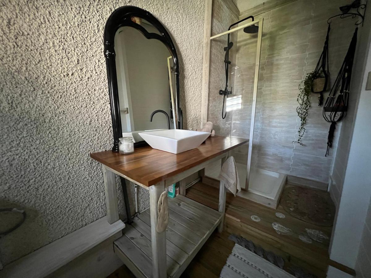 Ba Bap Lodge en duo Baie-Mahault Buitenkant foto